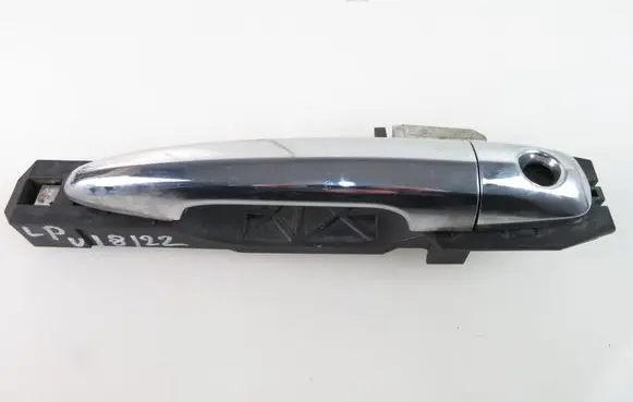 Subaru Tribeca Front door exterior handle