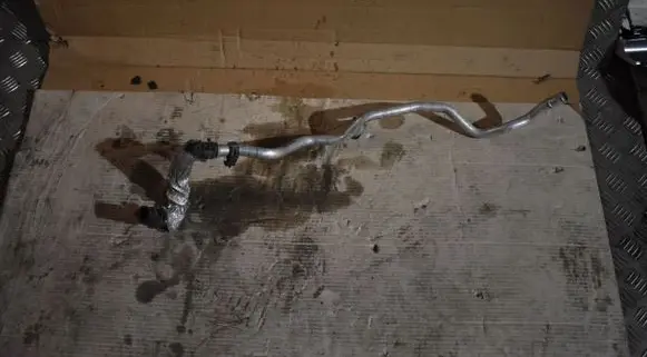 Porsche Panamera (971) Engine coolant pipe/hose