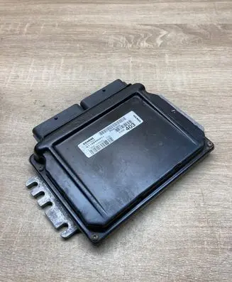 Volvo S40, V40 Engine control unit/module ECU P30614403 S118245001 30614403