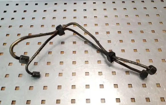Citroen Berlingo Fuel injector supply line/pipe 
