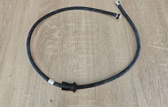 BMW 8 G16 Windshield washer fluid hose 7357350