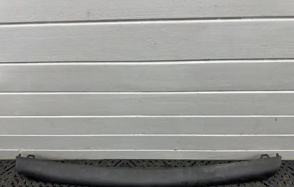 BMW 1 F40 Front bumper splitter molding 7463517