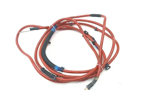 Mercedes-Benz CLS C218 X218 Positive cable (battery) A2124404138