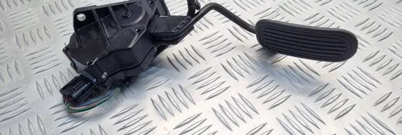 Lexus IS 220D-250-350 Accelerator throttle pedal 7811053030 02J01C0004 1988007241