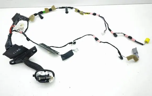 Toyota Prius (XW50) Front door wiring loom 8215247570