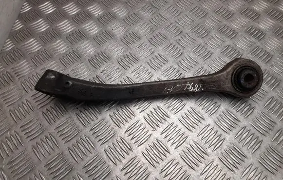 Ford Explorer VI Front lower control arm/wishbone 