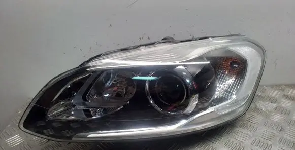 Volvo XC60 Headlight/headlamp 31420257