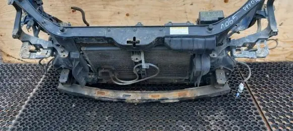 Hyundai Tucson JM Radiator support slam panel