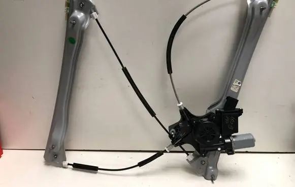 Opel Insignia B Front door window regulator with motor 39138554