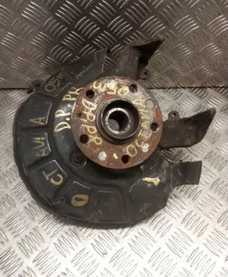 Skoda Octavia Mk2 (1Z) Front wheel hub