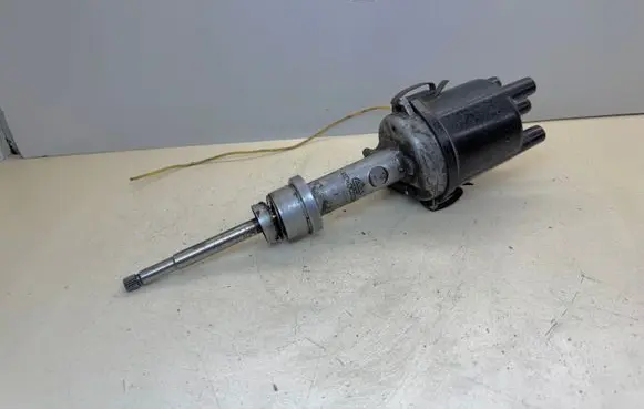 VAZ 2101 Spark distributor 30370601 P12515 P125