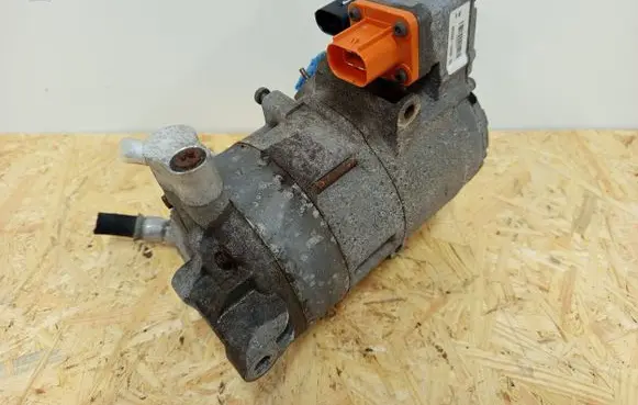 Volkswagen Up Air conditioning (A/C) compressor (pump) 12E820803E 12E010001B VPPVAH19D629EEA