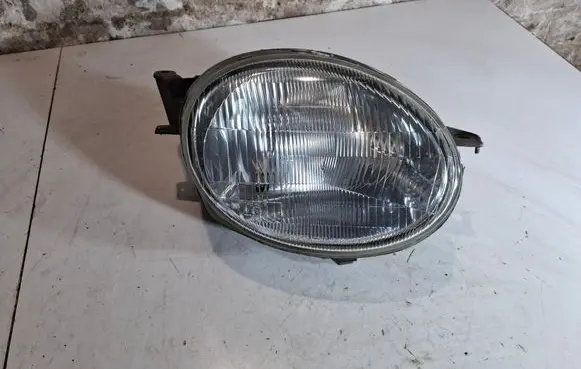 Toyota Corolla E110 Headlight/headlamp 10076587