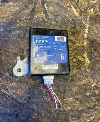 Toyota Prius (XW20) Door control unit/module 8974147100 61B173000 10R021685