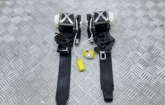 Volkswagen Eos Front seatbelt 1Q2857706B 1Q2857705B