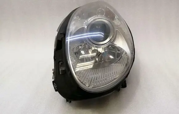 Mercedes-Benz R W251 Headlight/headlamp A2518200561
