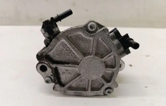Opel Grandland X Vacuum pump 9850109580