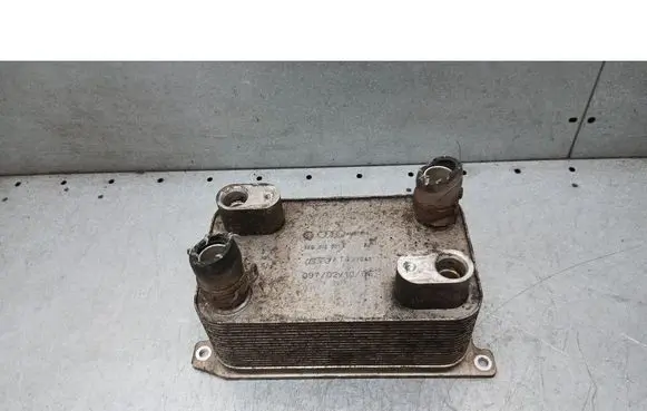 Engine oil radiator