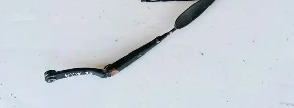 Hyundai Elantra Front wiper blade arm