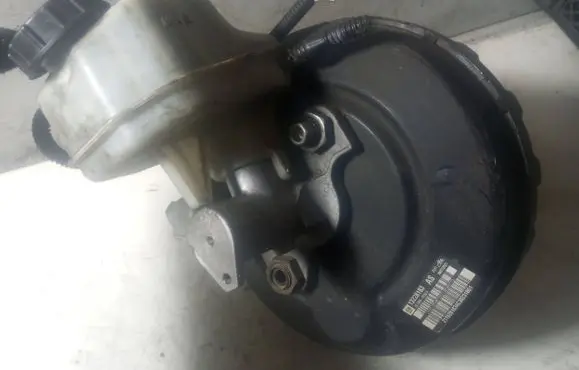 Opel Insignia A Brake booster 13228183