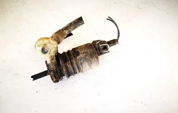 Opel Vectra C Windscreen/windshield washer pump