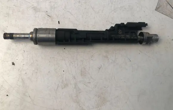 Fuel injector