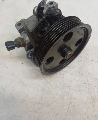 Ford Focus Power steering pump 4M5Q3A733AB