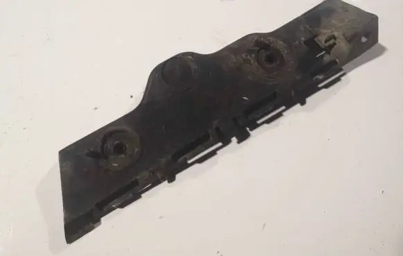 Mitsubishi Colt Rear bumper mounting bracket 6410a692