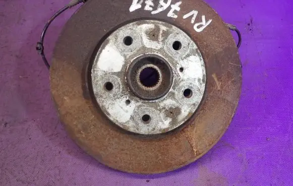 Fiat Sedici Front wheel hub spindle knuckle