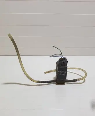 Toyota Yaris Windscreen/windshield washer pump 8533010290 0533004420