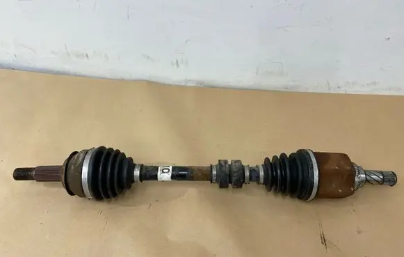Nissan Qashqai Front driveshaft 10284732