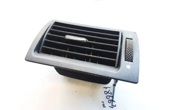 Ford Mondeo Mk III Dash center air vent grill