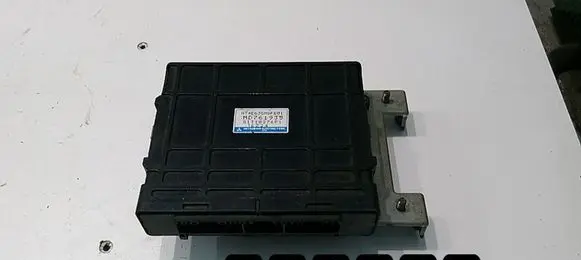 Mitsubishi Galant Engine control unit/module MD761935