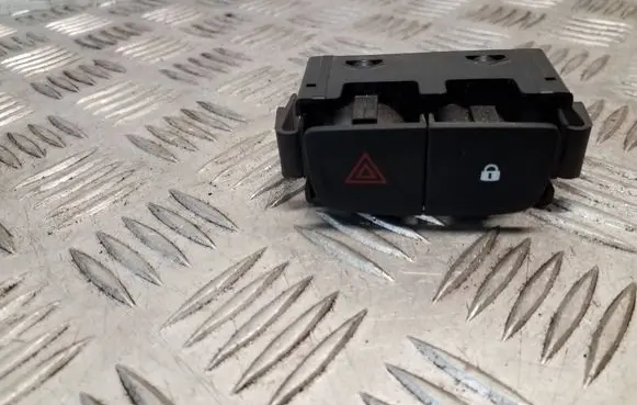 Renault Trafic III (X82) Hazard light switch 