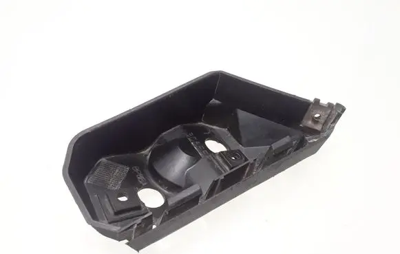 Volvo V50 Front bumper mounting bracket 30655875