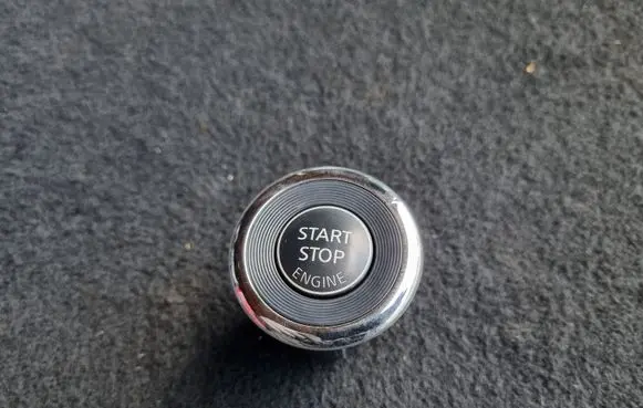 Nissan X-Trail T32 Engine start stop button switch 285903JA0A