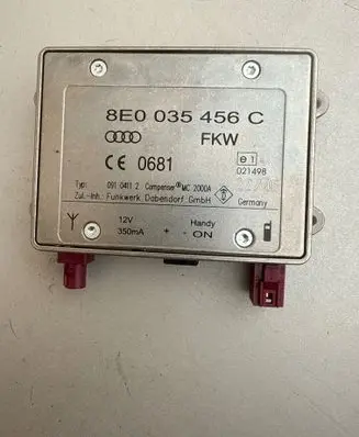 Audi Q7 4L Aerial antenna amplifier 8E0035456C 4F0035456Q 09104112