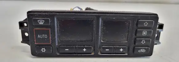 Audi A4 S4 B5 8D Climate control unit 8L0820043B 5HB00760800