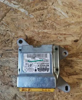 Renault Espace - Grand espace IV Airbag control unit/module 605487800 8200412024