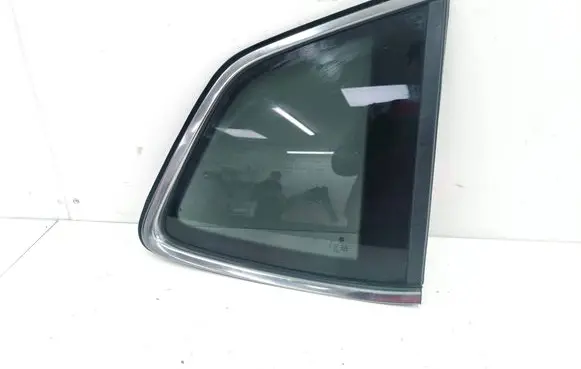 Volkswagen Tiguan Allspace Rear side window 5NN845042E