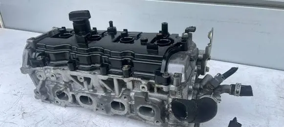 Nissan X-Trail T31 Engine head QR25DE