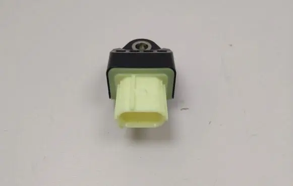 KIA Ceed Airbag deployment crash/impact sensor 898310D090