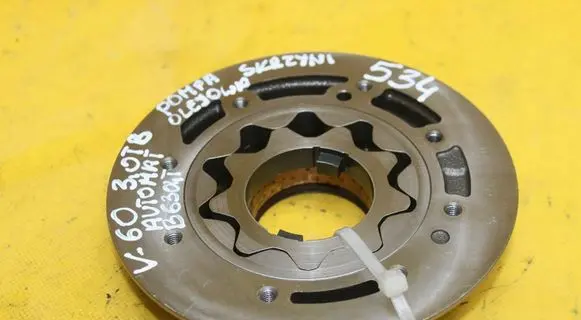 Volvo S60 Oil pump 