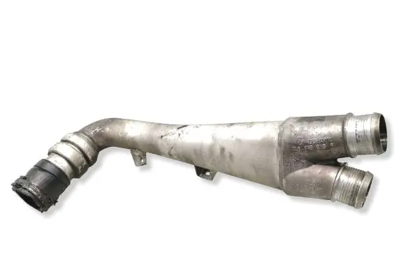 Audi Q7 4L Intercooler hose/pipe 7L6145945F