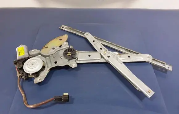 KIA Carens I Rear door window regulator with motor XH004PO