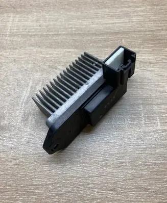 Mazda 5 Heater blower motor/fan resistor PM010020B HB180BP4M