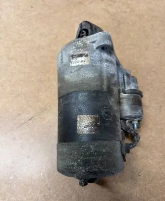 BMW 5 E39 Starter motor LRS01475