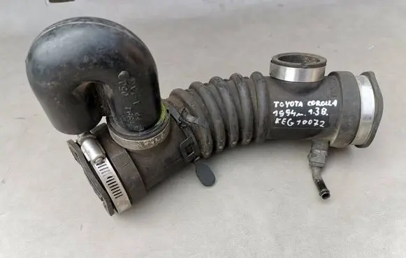 Toyota Corolla E100 Air intake hose/pipe 1788111380