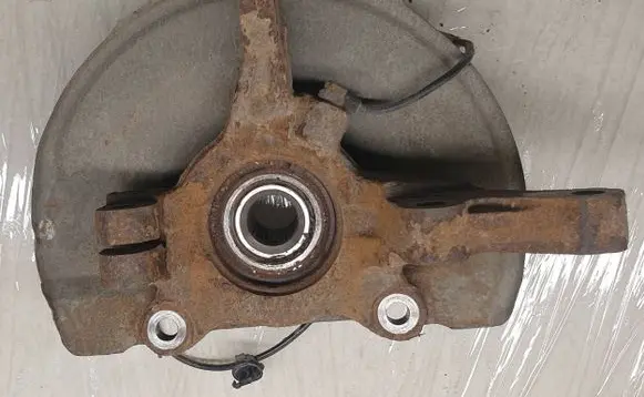 Mitsubishi Outlander Front wheel hub 3870A007