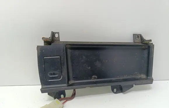 BMW 5 E39 12 V Socket (front) 8159694